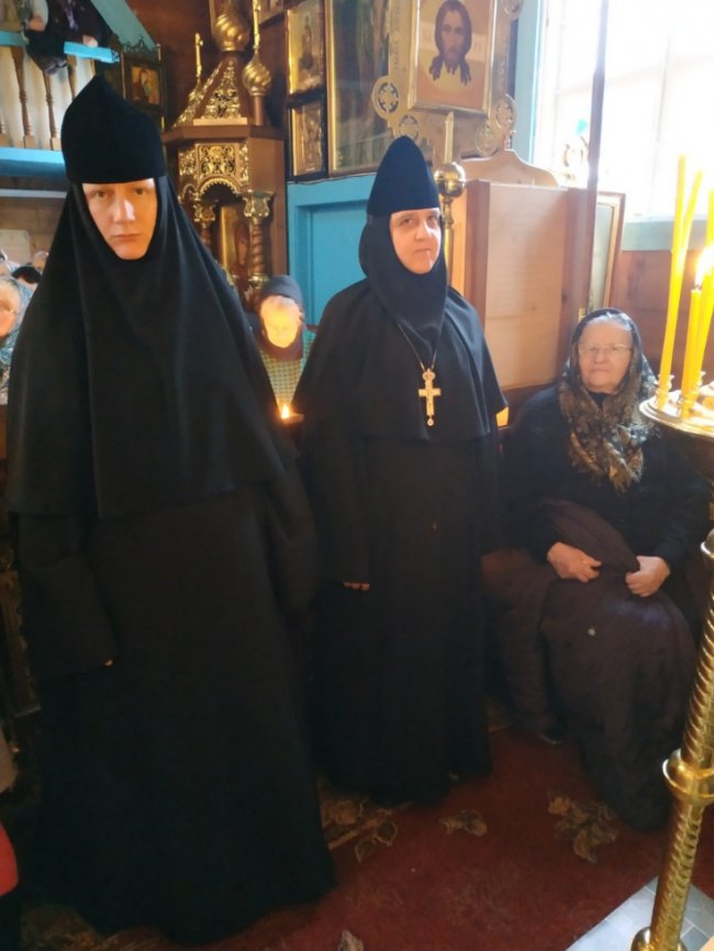 У рідному селі митрополита Ніфонта помолилися за його упокій. ФОТО