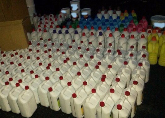 На Волині викрили цех із виготовлення пральних і миючих засобів. ФОТО