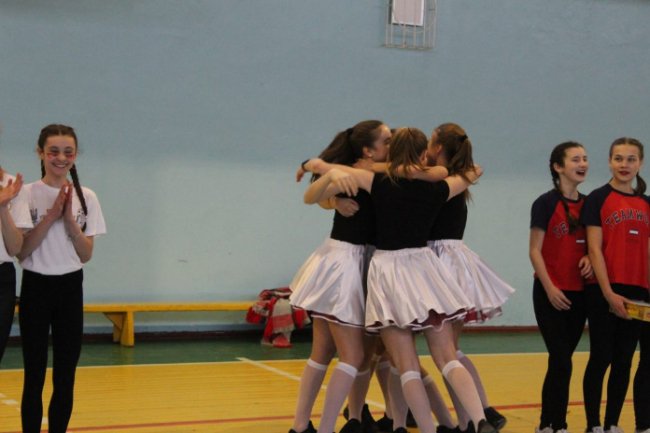 Акробатика і гнучкість: на Волині обрали кращих черлідерок. ФОТО