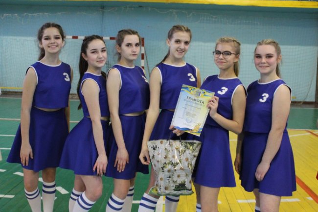 Акробатика і гнучкість: на Волині обрали кращих черлідерок. ФОТО