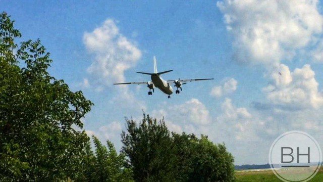 У Луцьку сфотографували літак-лабораторію