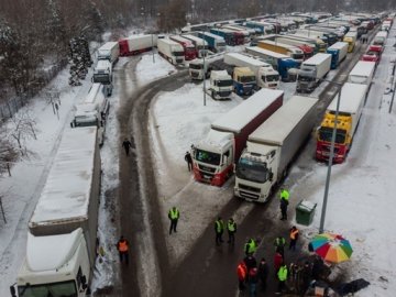 Повідомили деталі смерті українського водія на кордоні з Польщею