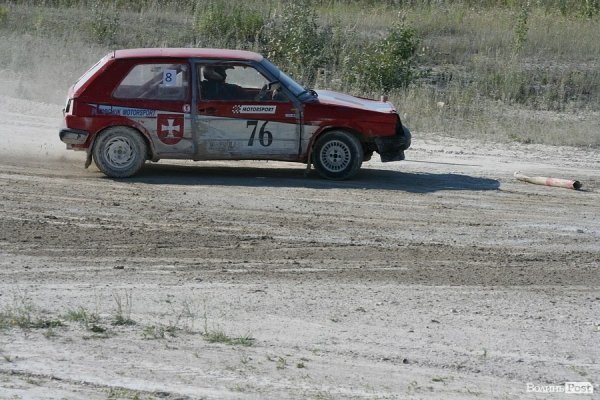 Під час автогонок під Луцьком перекинувся автомобіль. ФОТО