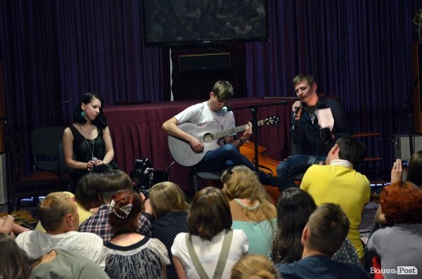 Білоруси і лучани заспівали разом. ФОТО