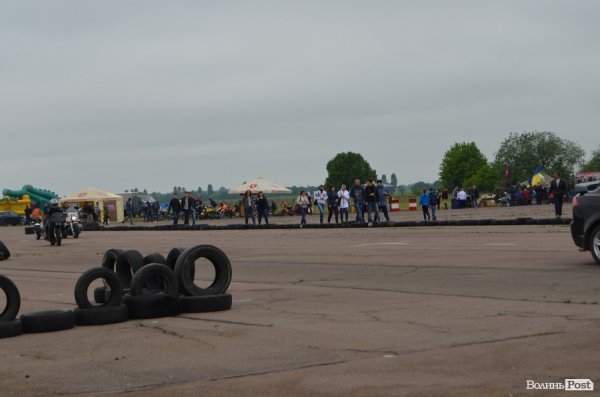 Під Луцьком визначили переможця з дрег-рейсінгу. ФОТО