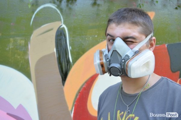 У Луцьку розмалювали 72 метри стіни. ФОТО