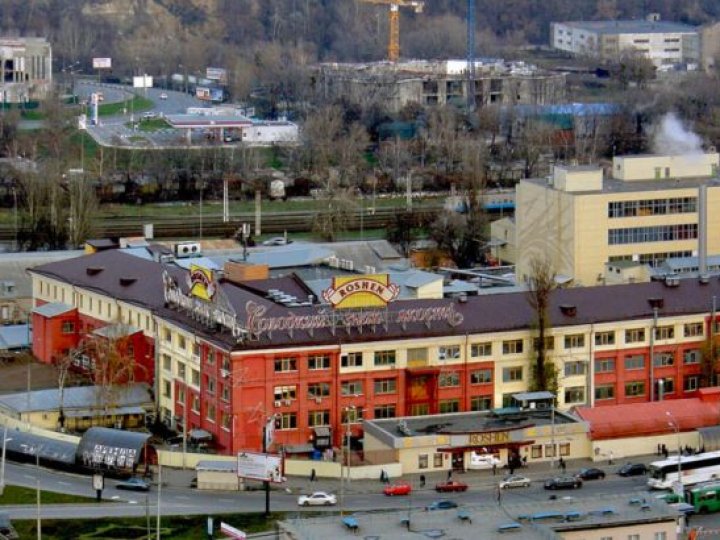 Росіяни пошкодили фабрику Roshen у Києві: що відомо