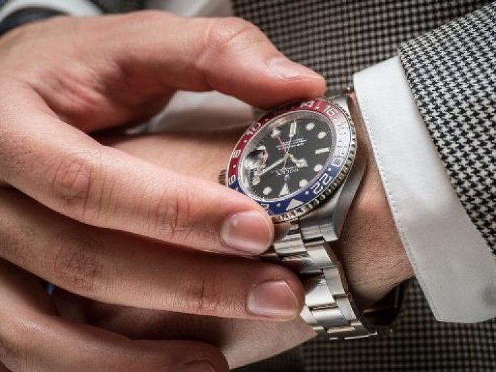 Чоловічий годинник для щоденного використання: як обрати комфортний та стильний варіант