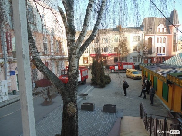 Фото великої пожежі в центрі Луцька. ДОПОВНЕНО