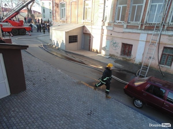 Фото великої пожежі в центрі Луцька. ДОПОВНЕНО