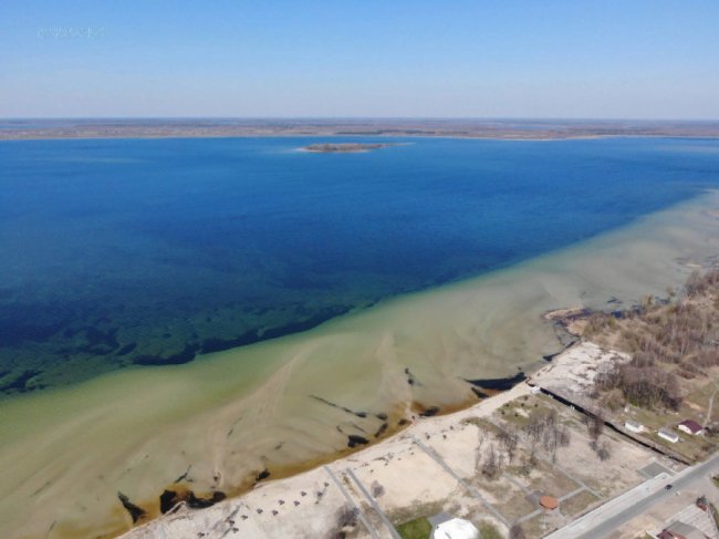 Весняний Світязь і оновлена набережна з висоти пташиного польоту. ФОТО