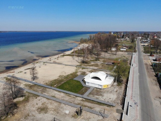 Весняний Світязь і оновлена набережна з висоти пташиного польоту. ФОТО