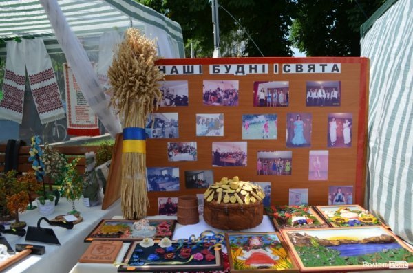 У центрі Луцька - виставка-ярмарок. ФОТО  