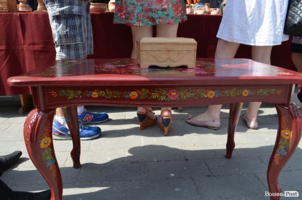 У центрі Луцька - виставка-ярмарок. ФОТО  