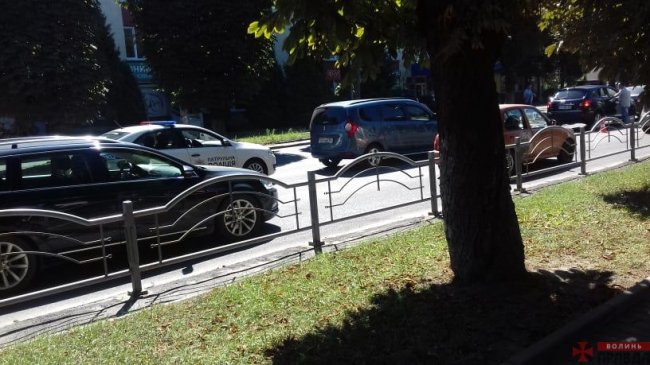 У Луцьку не розминулися два легковики