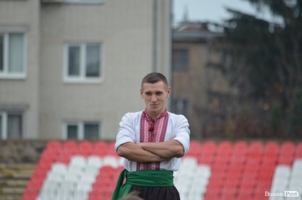  Маленькі лучани тренувались на одному полі з відомими футболістами. ФОТО