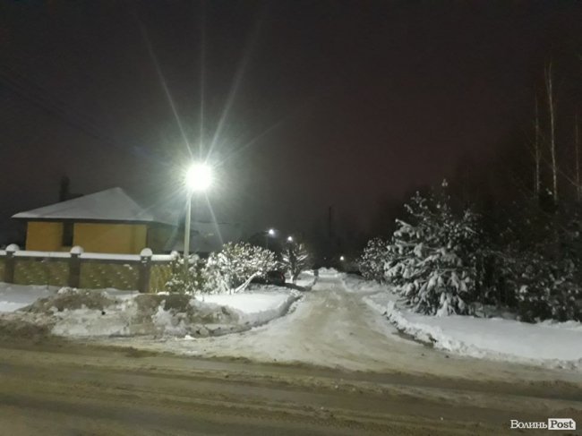 У Липинах освітлили житловий масив 