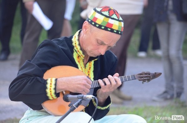 Відкриття театрального фестивалю «Мандрівний вішак - 2016» у Луцьку. ФОТО