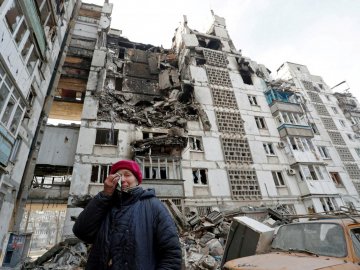 У Маріуполі жителів виганяють на вулицю, а будинки зносять