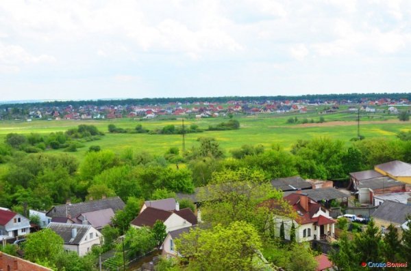 Луцьк з В'їзної вежі замку. ФОТО