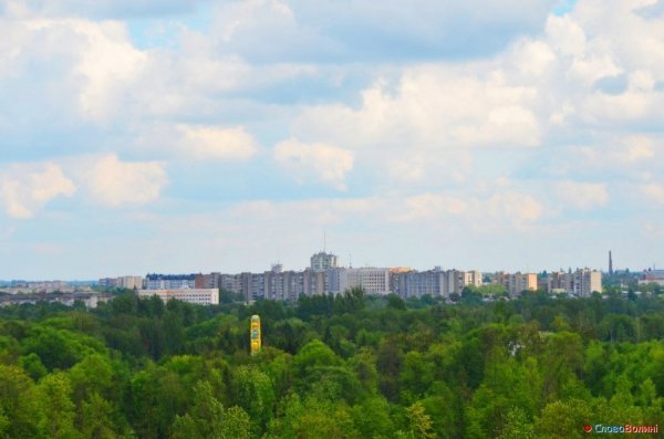 Луцьк з В'їзної вежі замку. ФОТО