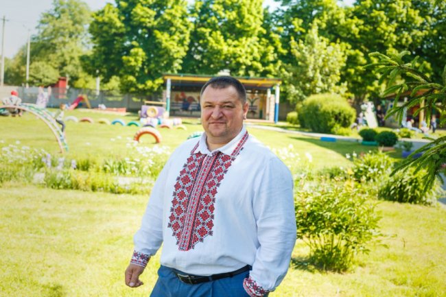 «Моя родина навчила мене радіти кожній дрібниці у житті», – Валентин Приходько