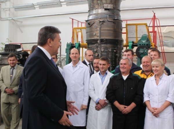 Як Януковичу в Луцьку екскурсію робили. ФОТО