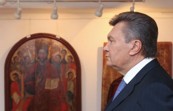 Як Януковичу в Луцьку екскурсію робили. ФОТО