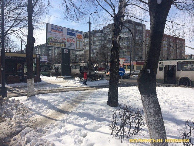 У Луцьку – величезний затор через аварію. ФОТО