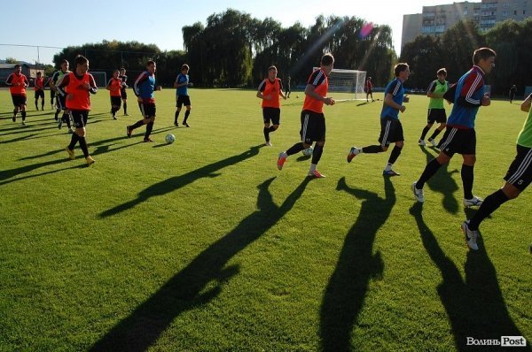 Футболісти «Волині» готуються до гри з «Металістом». ФОТО