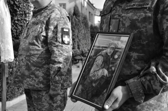 У Луцьку попрощалися із Героєм Олегом Струбіцьким