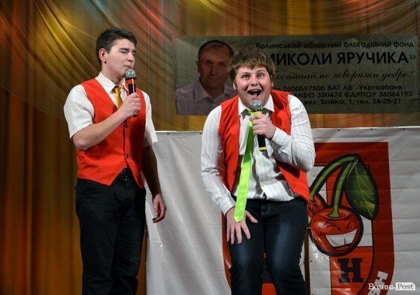 Кращою на КВНі в Луцьку стала збірна СНУ – «Пінопласт». ФОТО