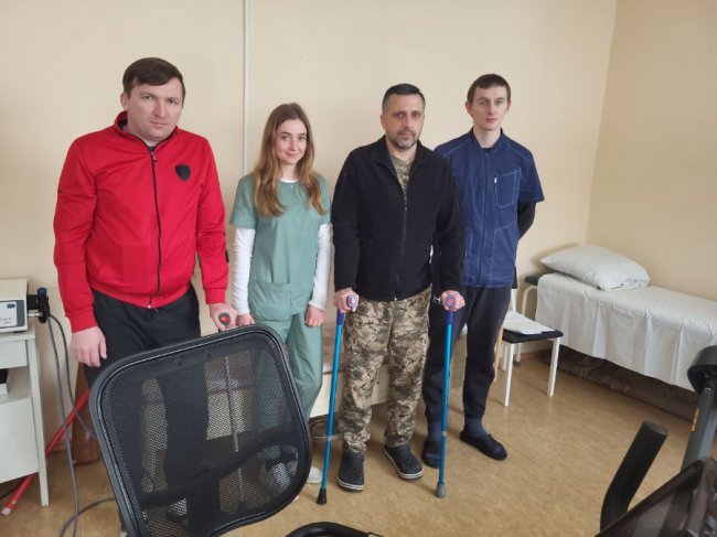 «Не знаю, як мені вдалося вижити»: військовий з Волині півтора року відновлюється від поранення
