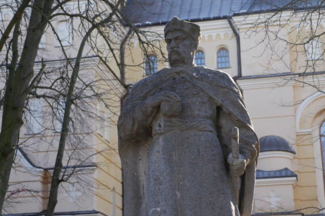 На Волині прокуратура змусила місцеву владу згадати про історію