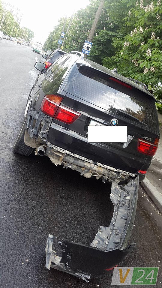 У Луцьку Opel в'їхав у позашляховик BMW