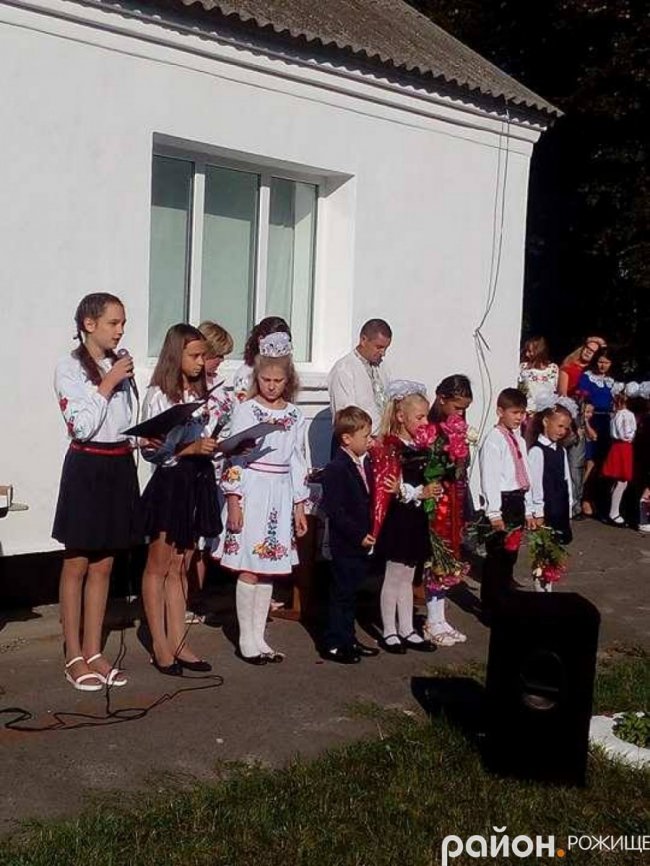  Перший дзвінок у селі Мильськ 