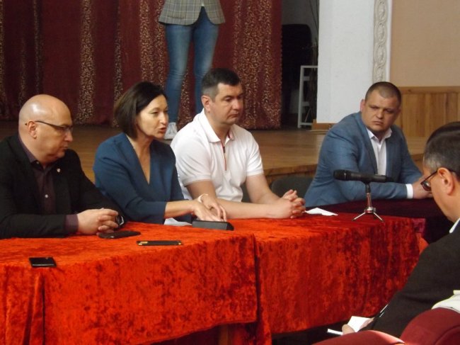 Замок Радзивіллів в Олиці готують до відкриття туристичного сезону