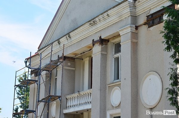 Будинок культури у Вересневому хочуть відкрити у серпні. ФОТО