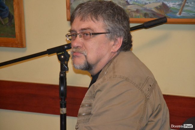 На «Файній гутірці» говорили про політику та співали