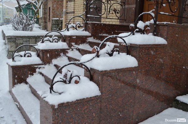 Снігопад у Луцьку. ФОТО