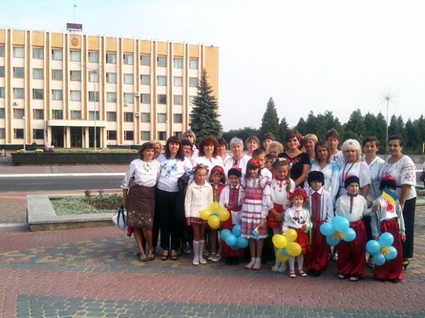 День прапора у Нововолинську. ФОТО. ВІДЕО