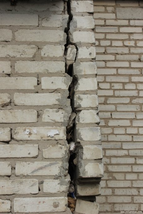 У Луцьку в районі ДПЗ може обвалитися будинок