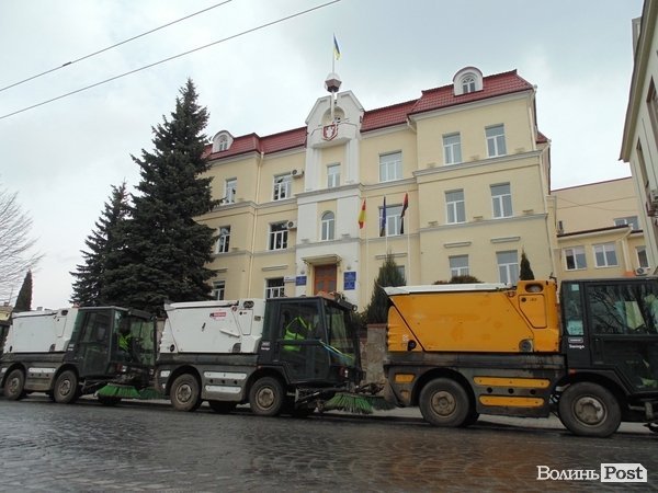 У Луцьку пікетували мерію. ФОТО