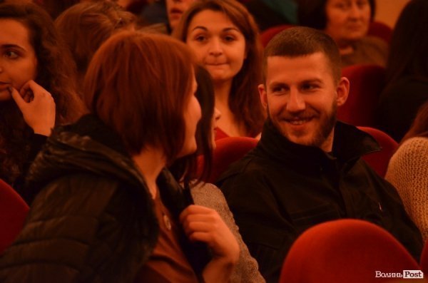 У Луцьку - творчий тандем: Оксана Забужко та «Сестри Тельнюк». ФОТО. ВІДЕО