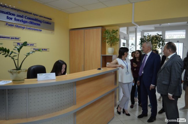 Краще, ніж в Києві: Савченко оцінив луцький ЦНАП