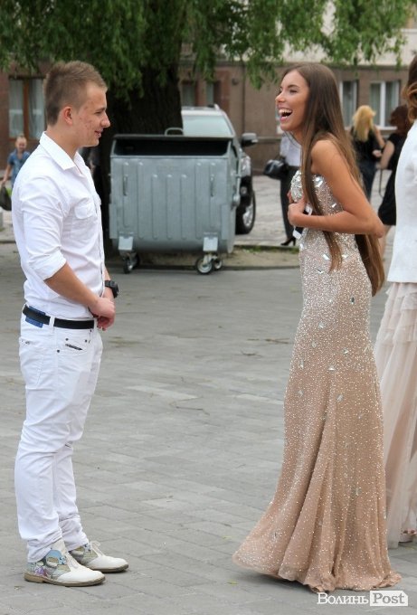 Луцьк відгуляв шкільні випускні. ФОТО