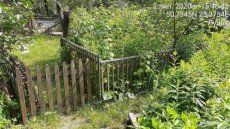  Нібито приватні території: мешканців луцьких багатоповерхівок змушують демонтувати незаконні паркани, городи і шини з квітами 