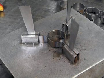 На Волині виготовляють спецпідставки під окопні свічки: для чого