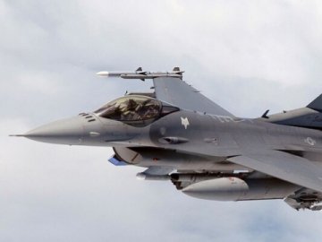 Україна розраховує задіяти F-16 на полі бою вже у лютому, – WSJ