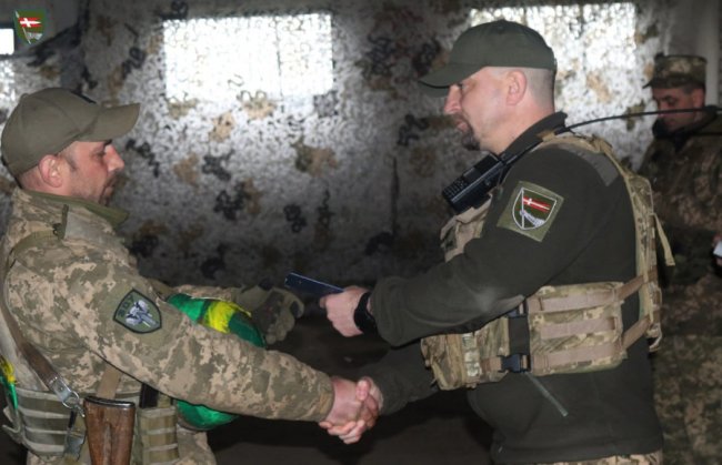 Воїнів 14 ОМБр відзначили державними нагородами. ФОТО